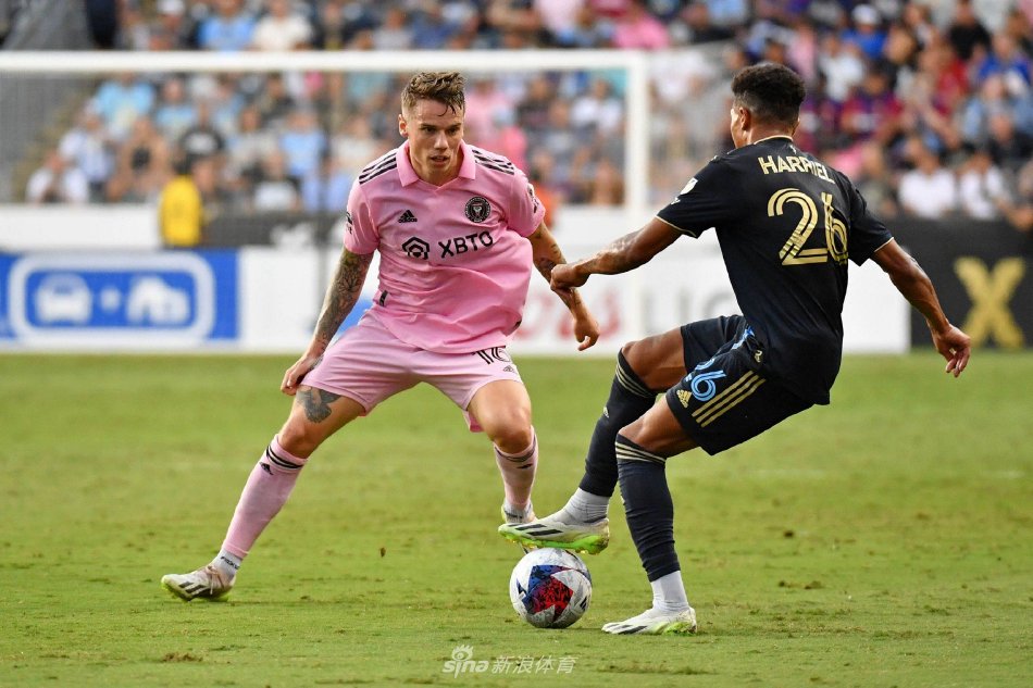 的引人注目 的引人注目