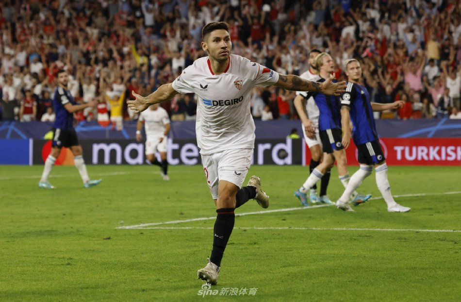 次展现了他 次展现了他